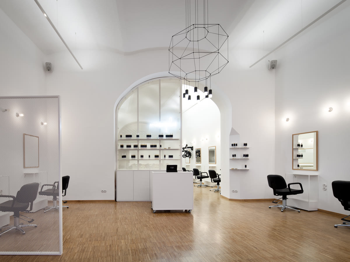 Inside minusplus on Kirchengasse